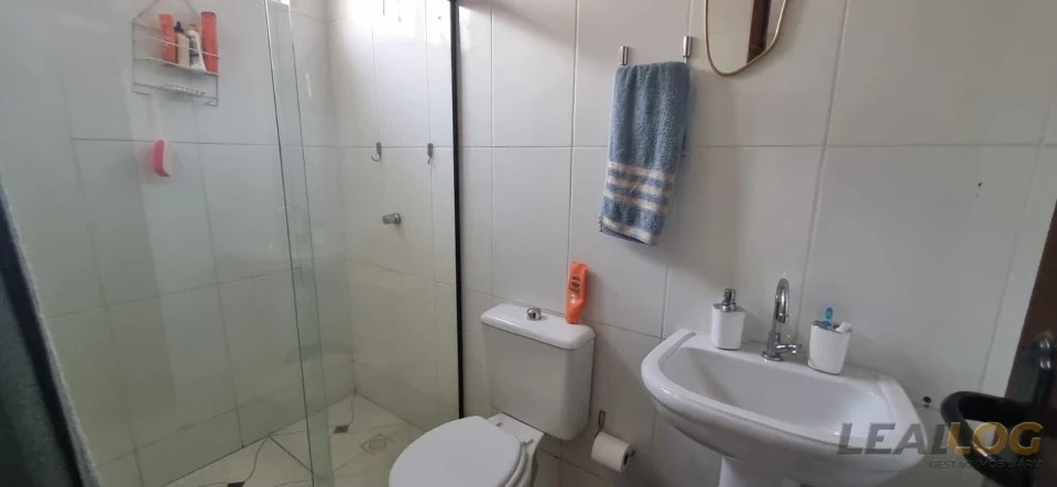 Imagens do imóveis VENDO - Casa no Flamboyant/ próximo ao shopping Estação/ Cuiabá - MT