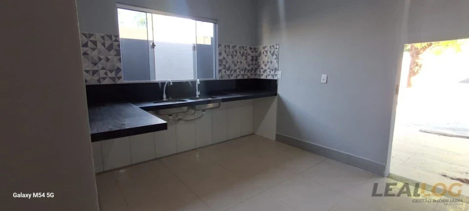 Imagens do imóveis VENDO - CASA NO BAIRRO NOSSA SENHORA APARECIDA - CUIABÁ - MT