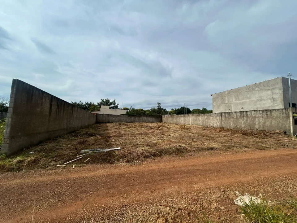 Imagens do imóveis Terreno para Venda em Chapada dos Guimarães / MT no bairro Florada da Serra