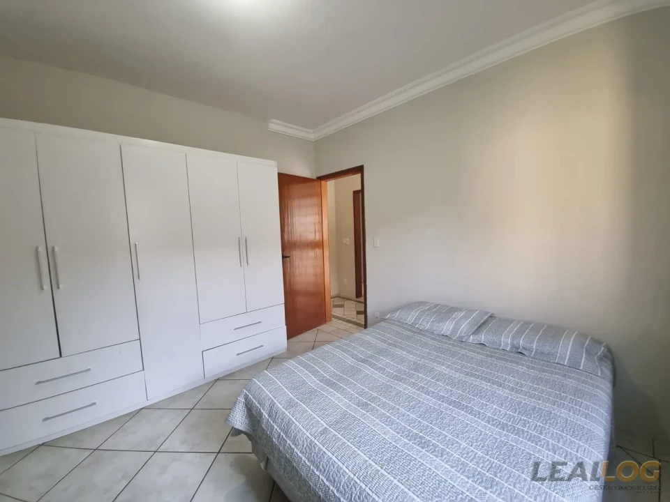 Imagens do imóveis VENDO - Casa no Flamboyant/ próximo ao shopping Estação/ Cuiabá - MT