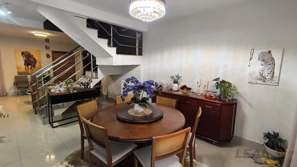 Imagens do imóveis VENDO CASA SOBRADO | CONDOMINIO SOLAR DAS TORRES - CUIABÁ - MT