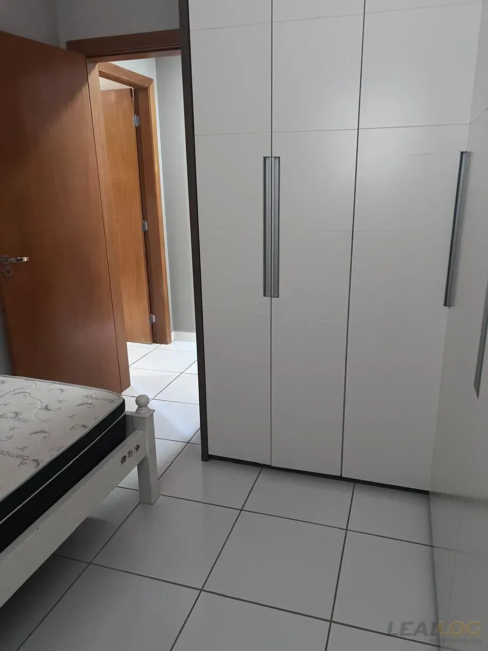 Imagens do imóveis ALUGO - Apartamento mobiliado no Ed. Jardim Olívia - Cuiabá - MT