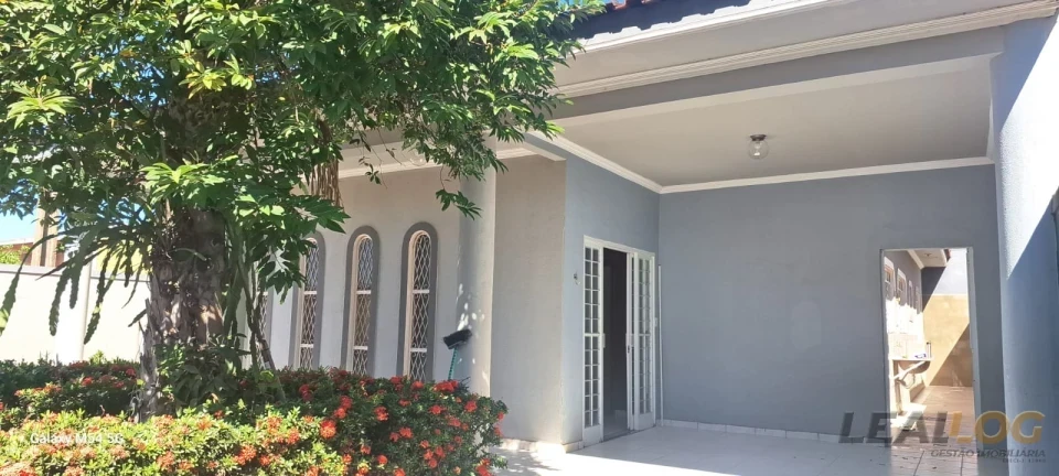 Imagens do imóveis ALUGO - Casa no bairro Parque Atalaia em Cuiabá - MT