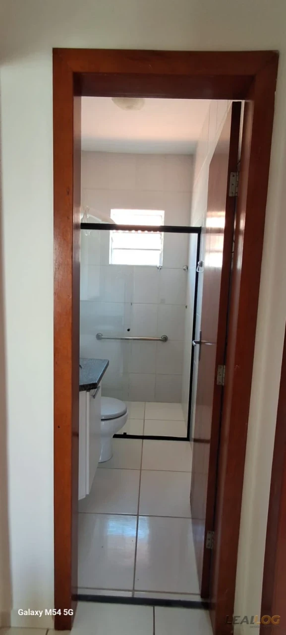 Imagens do imóveis ALUGO - Casa sobrado no Condominio Olinda - Cuiabá - MT