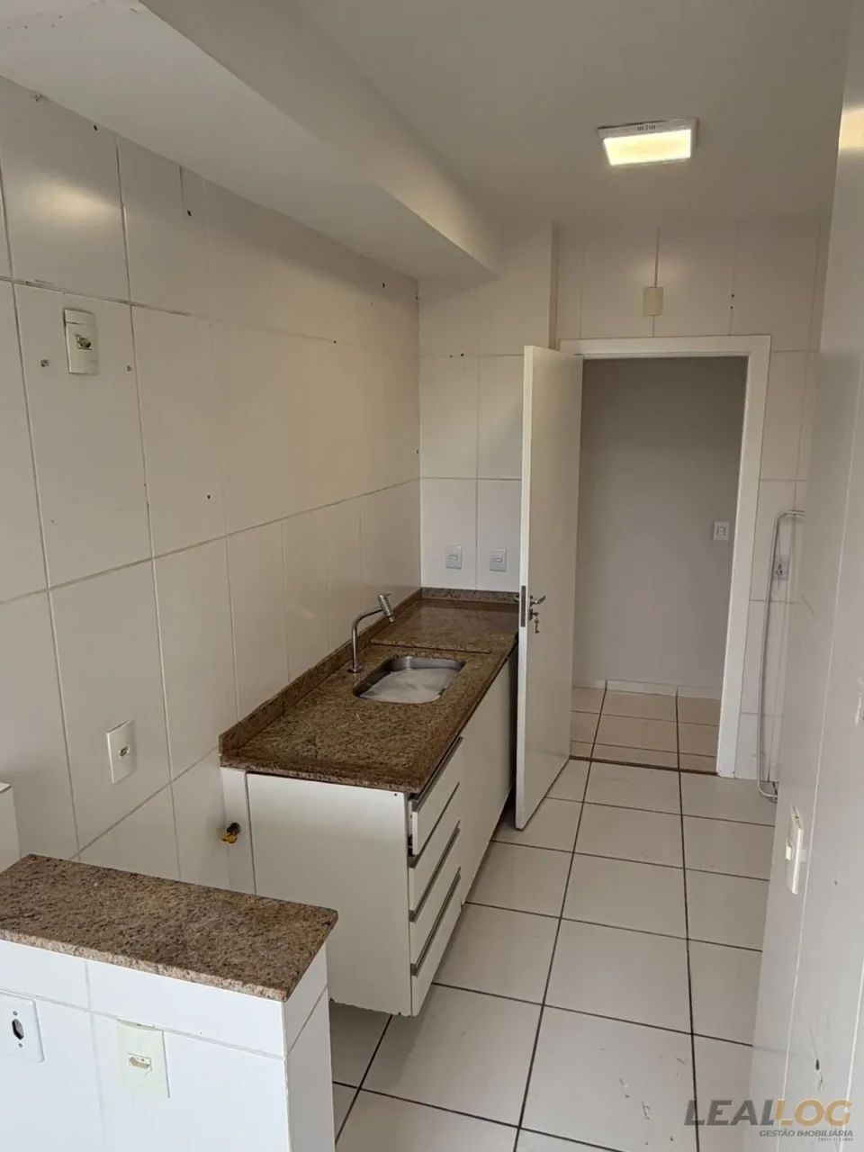Imagens do imóveis VENDO aparatmento no Edifício Torres São Georges II em Cuiabá MT