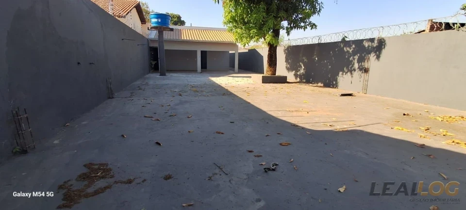 Imagens do imóveis VENDO - CASA NO BAIRRO NOSSA SENHORA APARECIDA - CUIABÁ - MT