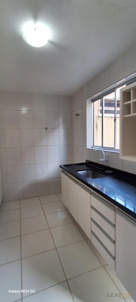 Imagens do imóveis ALUGO - Casa sobrado no Condominio Olinda - Cuiabá - MT