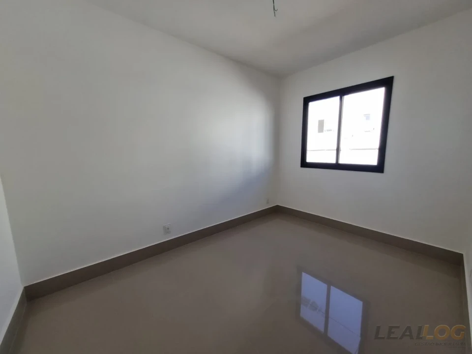 Imagens do imóveis ALUGO - Casa  sobrado Condomínio fechado  PLENO em Cuiabá - MT