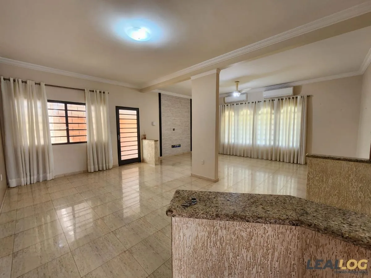 Imagens do imóveis Casa para Venda em Cuiabá / MT no bairro Santa Rosa