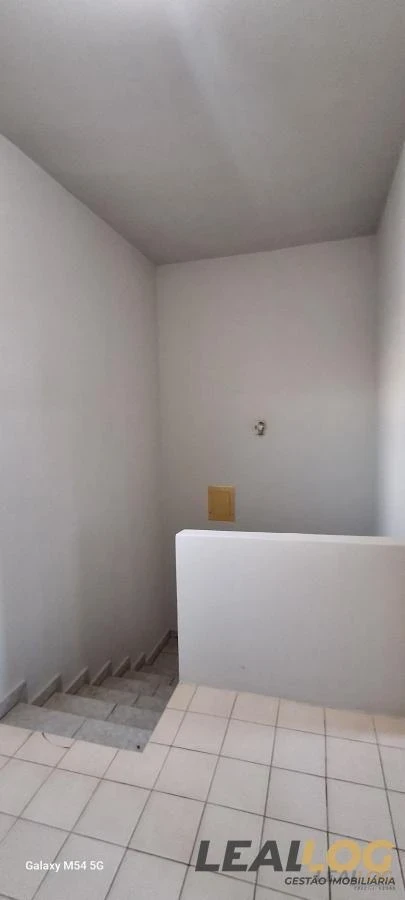 Imagens do imóveis VENDO CASA SOBRADO NO CONDOMINIO RESIDENCIAL  VILLA PETRÓPOLIS - CUIABÁ - MT