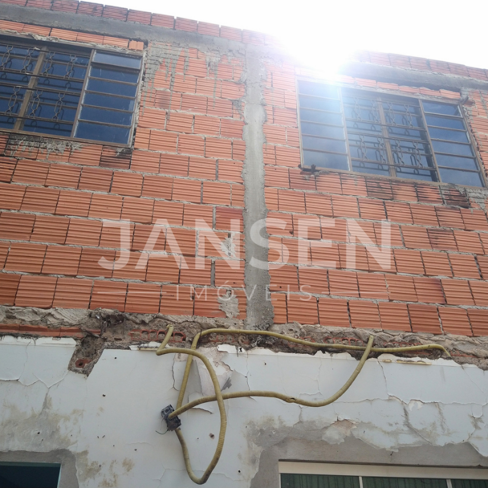 Casa com Barracão comercial Imagens do imóveis Casa com Barracão comercial