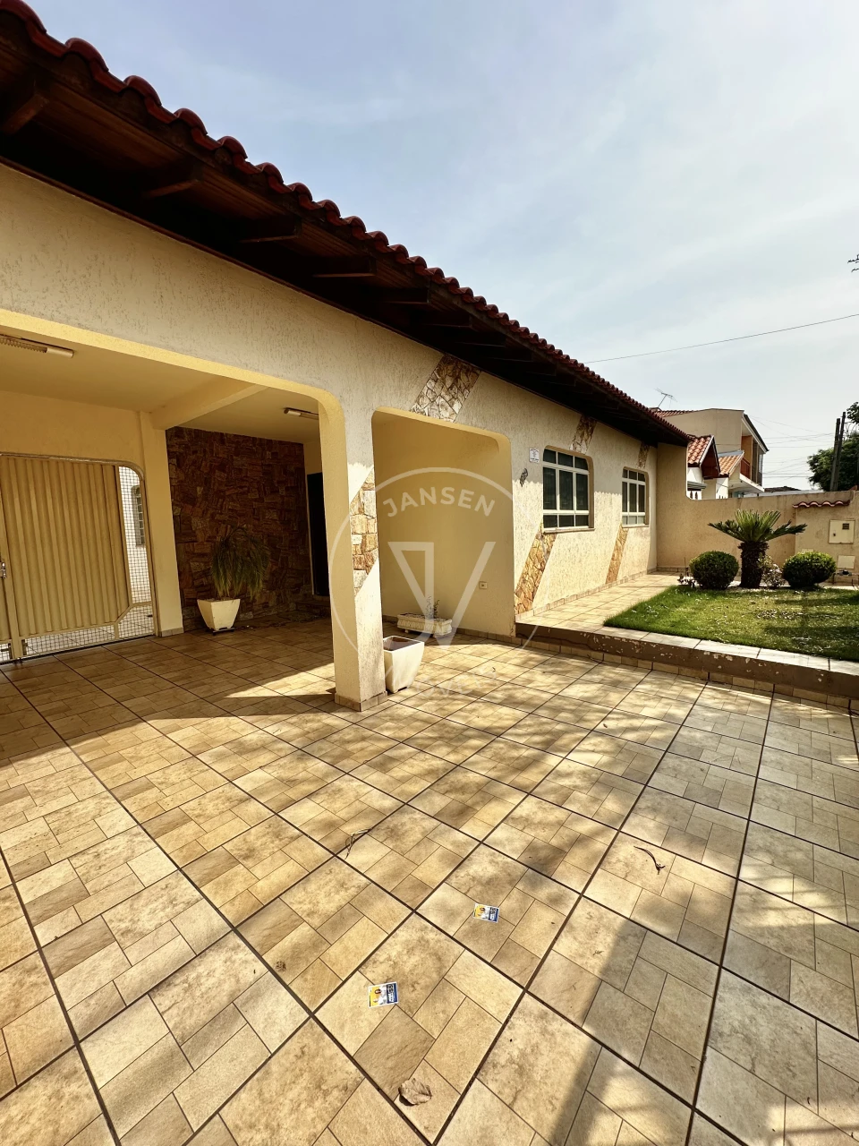 Imagens do imóveis Casa A Venda Na Av Dos Estudantes Em Ibiporã