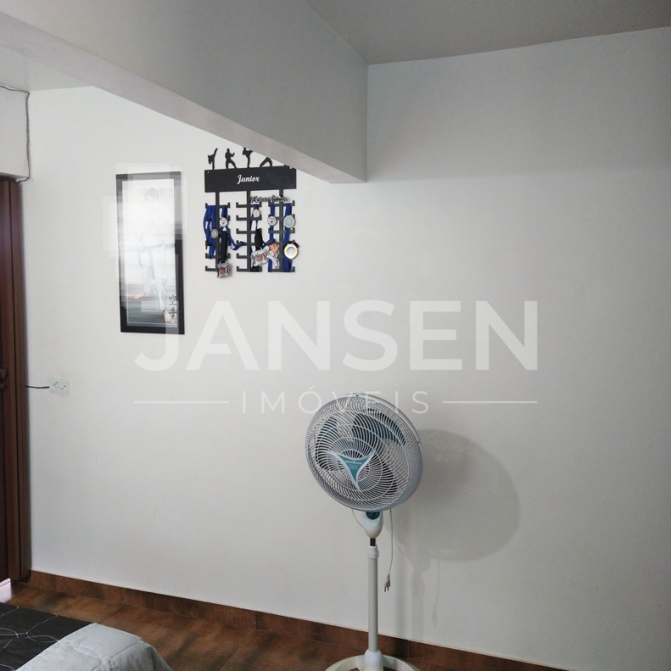 Casa com Barracão comercial Imagens do imóveis Casa com Barracão comercial