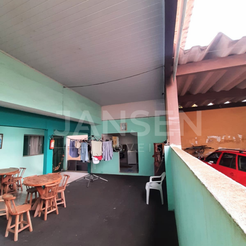 Casa com Barracão comercial Imagens do imóveis Casa com Barracão comercial