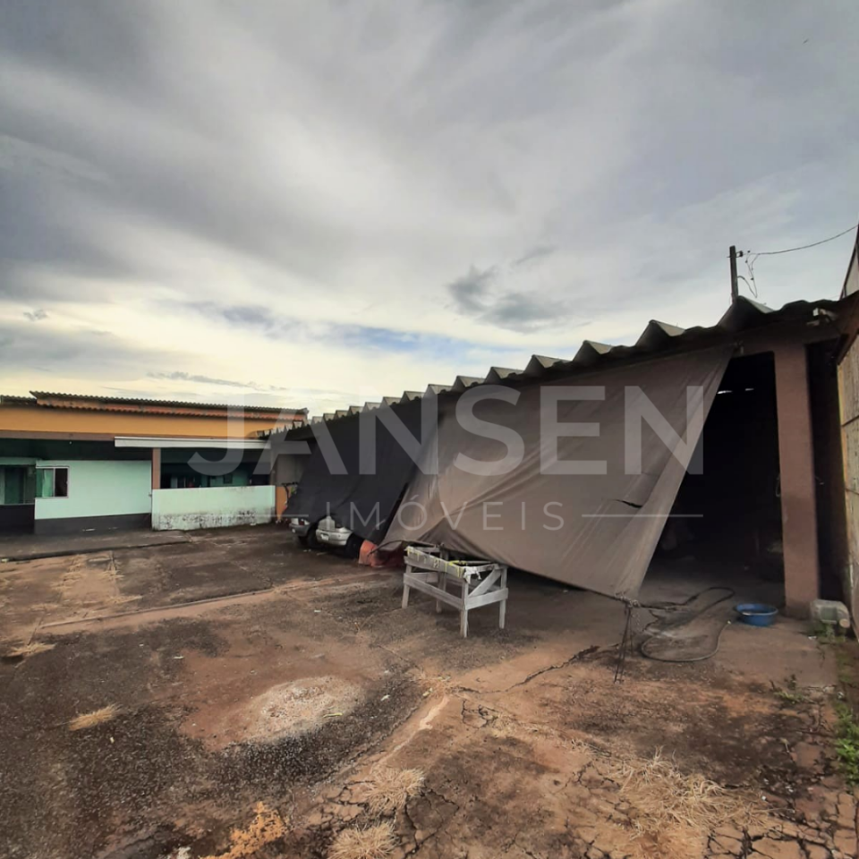 Casa com Barracão comercial Imagens do imóveis Casa com Barracão comercial
