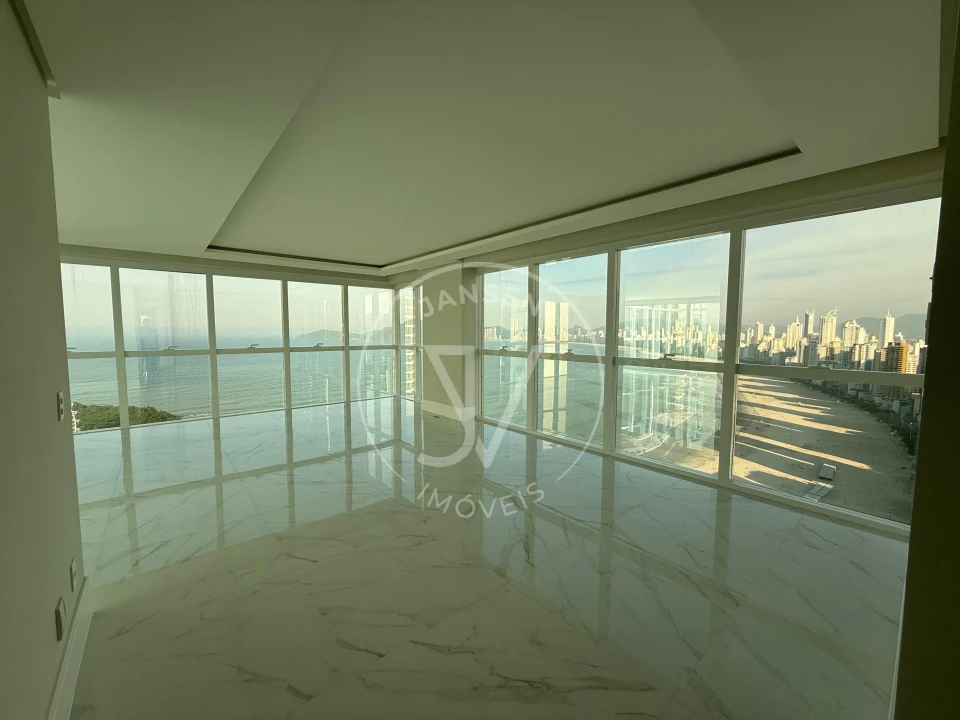 Imagens do imóveis Cobertura De Luxo No Skyline Tower Balneário Camboriú
