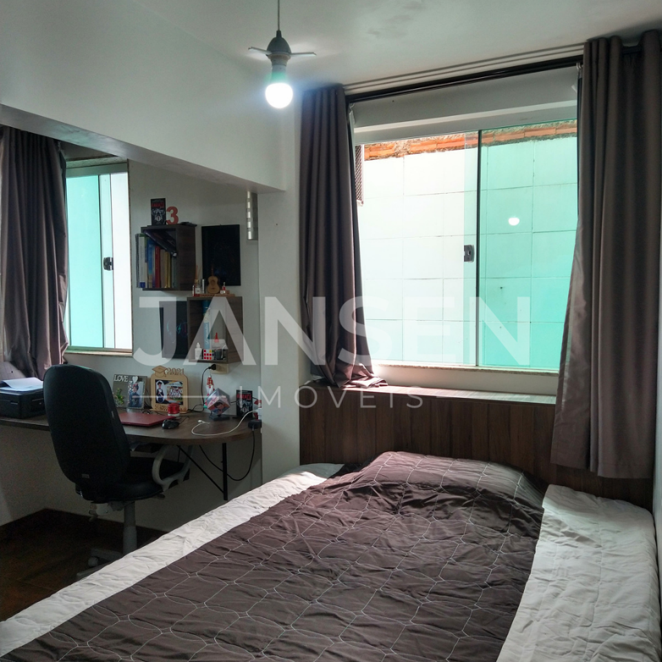 Casa com Barracão comercial Imagens do imóveis Casa com Barracão comercial