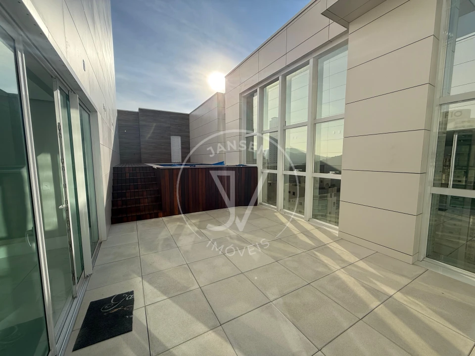 Imagens do imóveis Cobertura De Luxo No Skyline Tower Balneário Camboriú