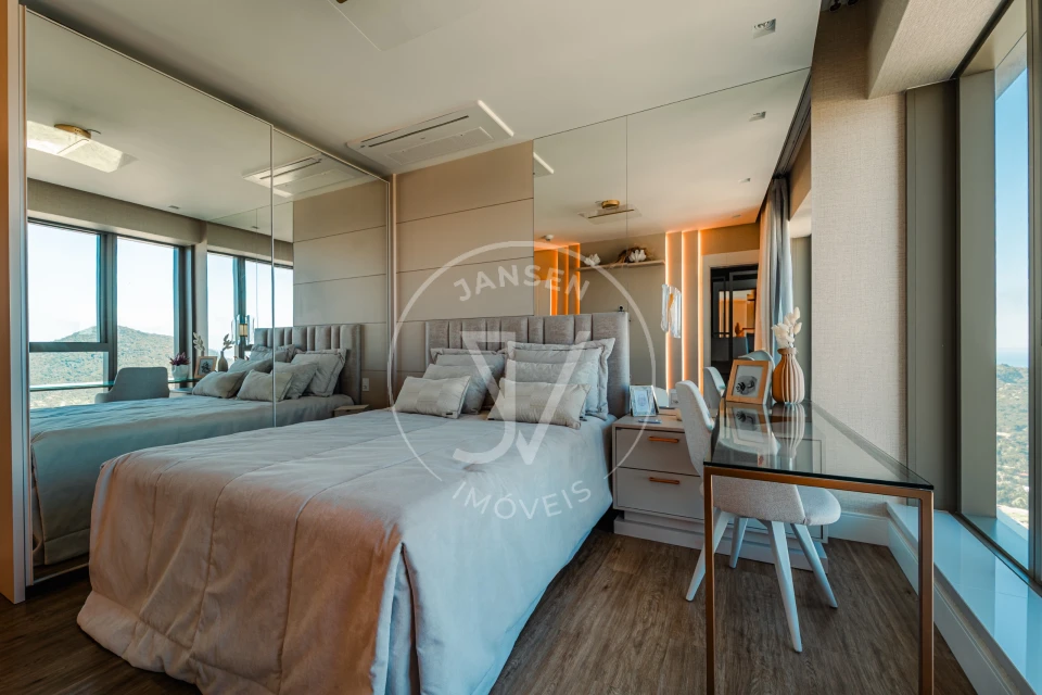 Imagens do imóveis Apartamento De Luxo No Edifício Yachthouse em Balneário Camboriú