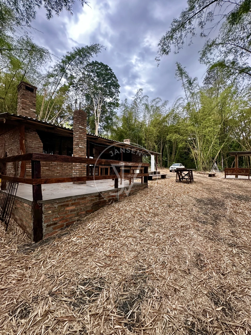 Imagens do imóveis Chácara Com Fundo Para Rio Tibagi