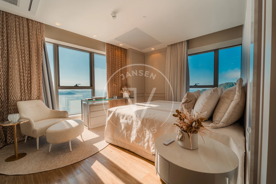 Imagens do imóveis Apartamento De Luxo No Edifício Yachthouse em Balneário Camboriú