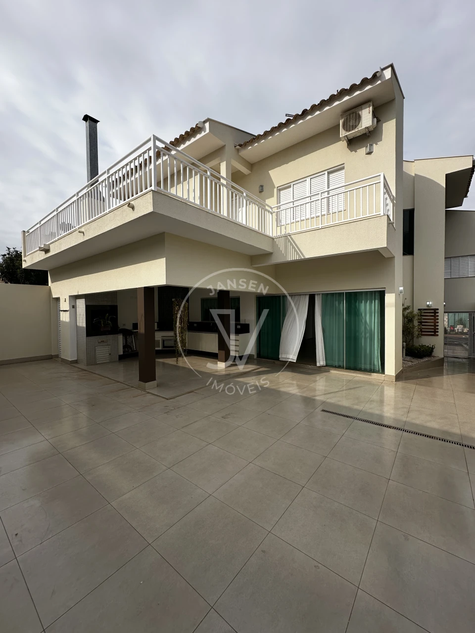 Imagens do imóveis Casa De Alto Padrão a Venda Em Condomínio Fechado