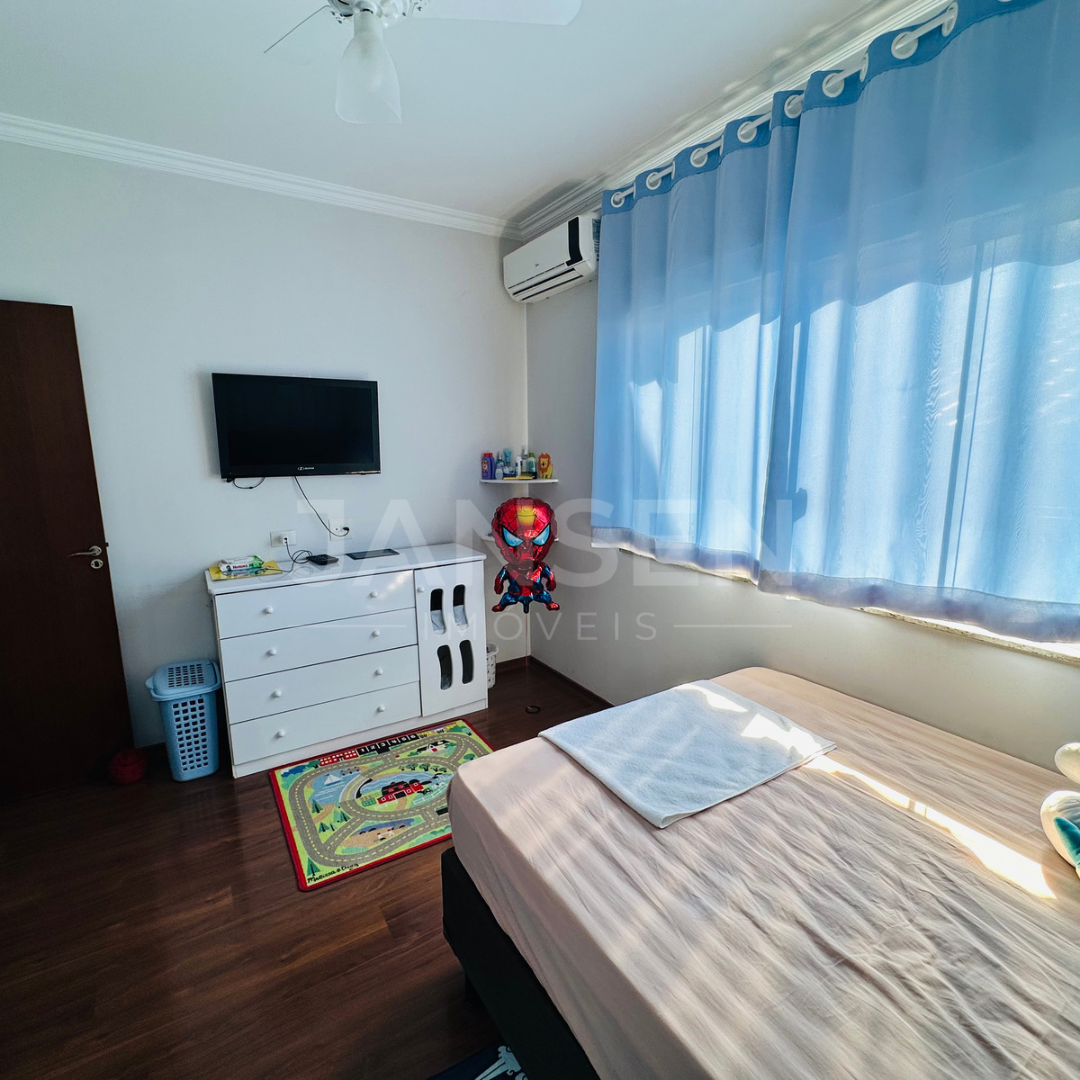 Imagens do imóveis Casa Térrea De Alto Paradão Em Condomínio Fechado