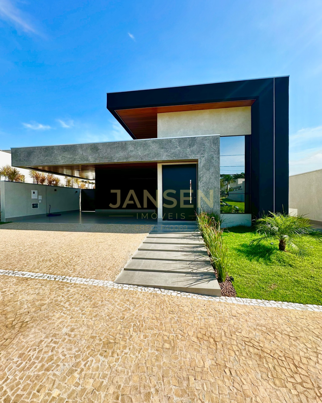 Imagens do imóveis Casa Em Condomínio Á Venda Condominio Royal Boulevard Ibiporã