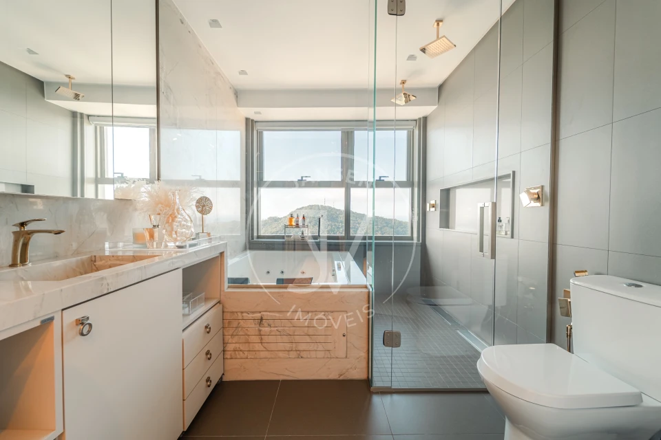 Imagens do imóveis Apartamento De Luxo No Edifício Yachthouse em Balneário Camboriú