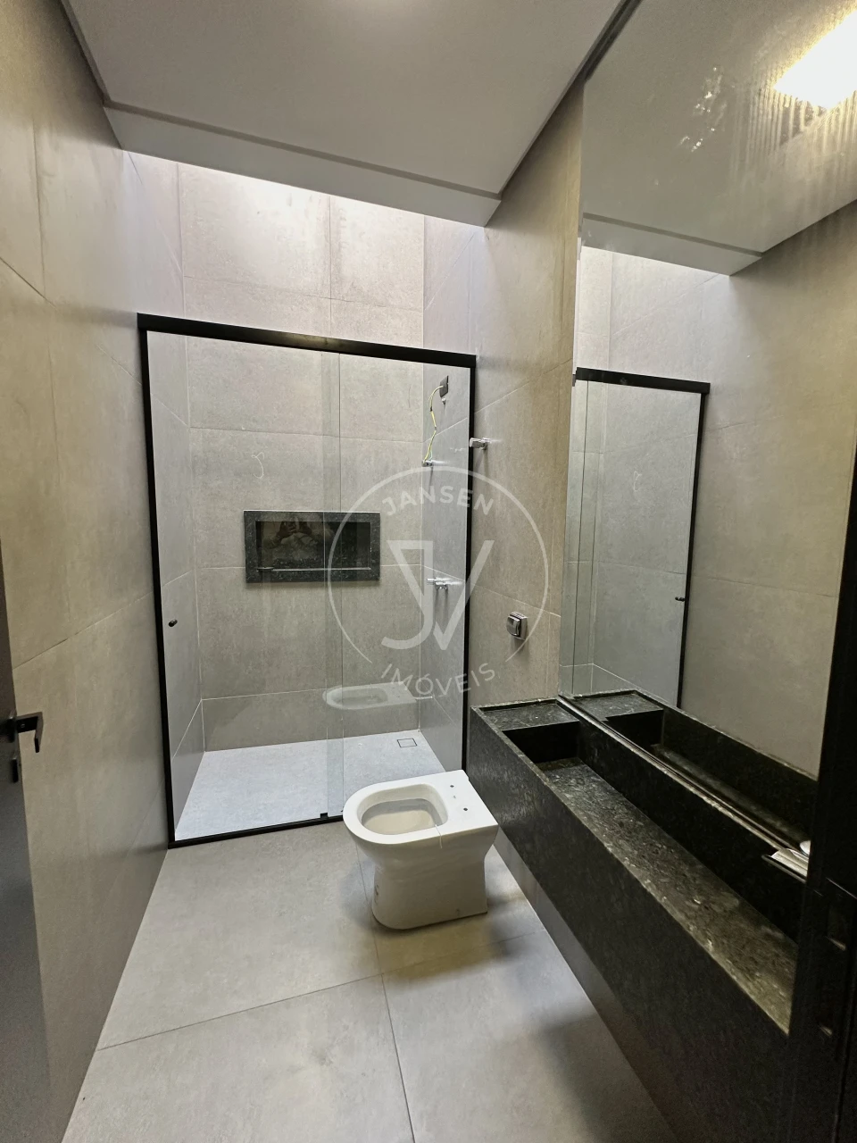 Imagens do imóveis Casa A Venda No Condomínio Royal Boulevard Em Ibiporã