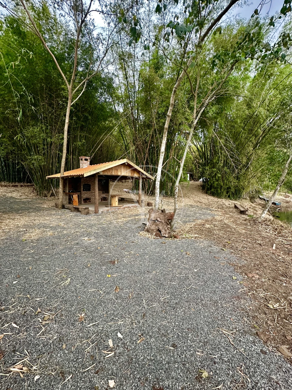 Imagens do imóveis Chácara Com Fundo Para Rio Tibagi