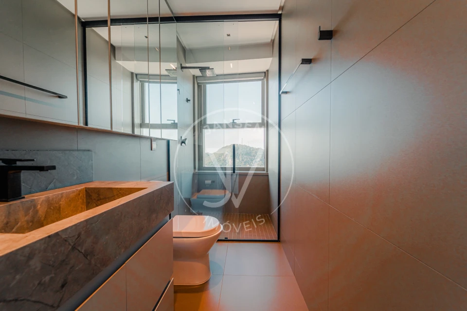 Imagens do imóveis Apartamento De Luxo No Edifício Yachthouse em Balneário Camboriú