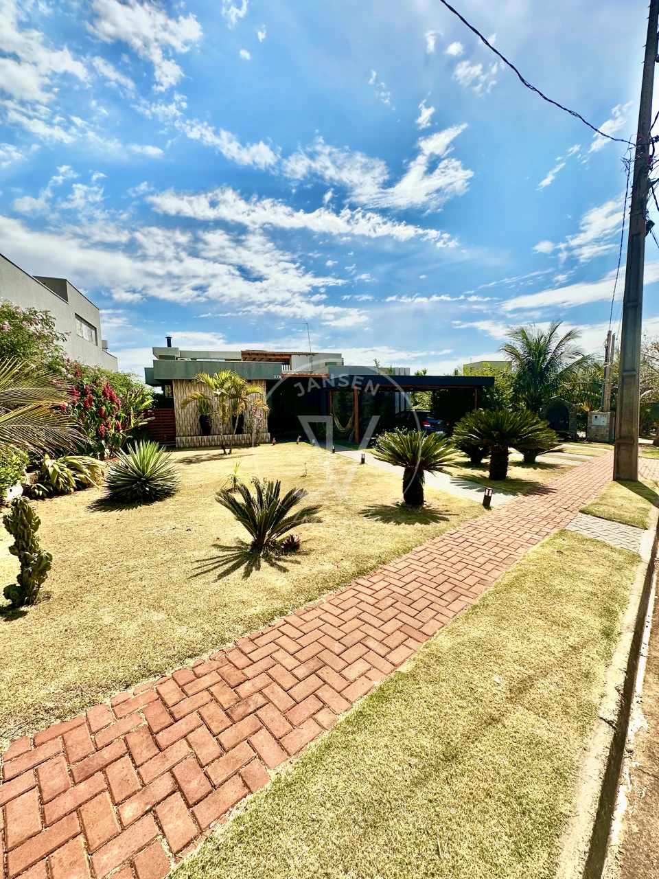 Imagens do imóveis Casa De Alto Padrão Punta Del Este Em Sertaneja PR