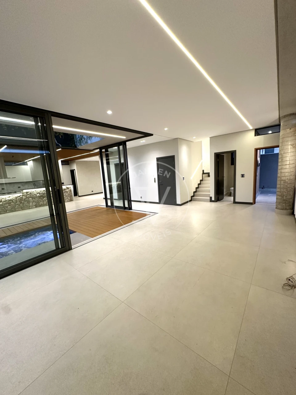 Imagens do imóveis Casa De Alto Padrão A Venda No Condominio Royal Boulevard Em Ibiporã