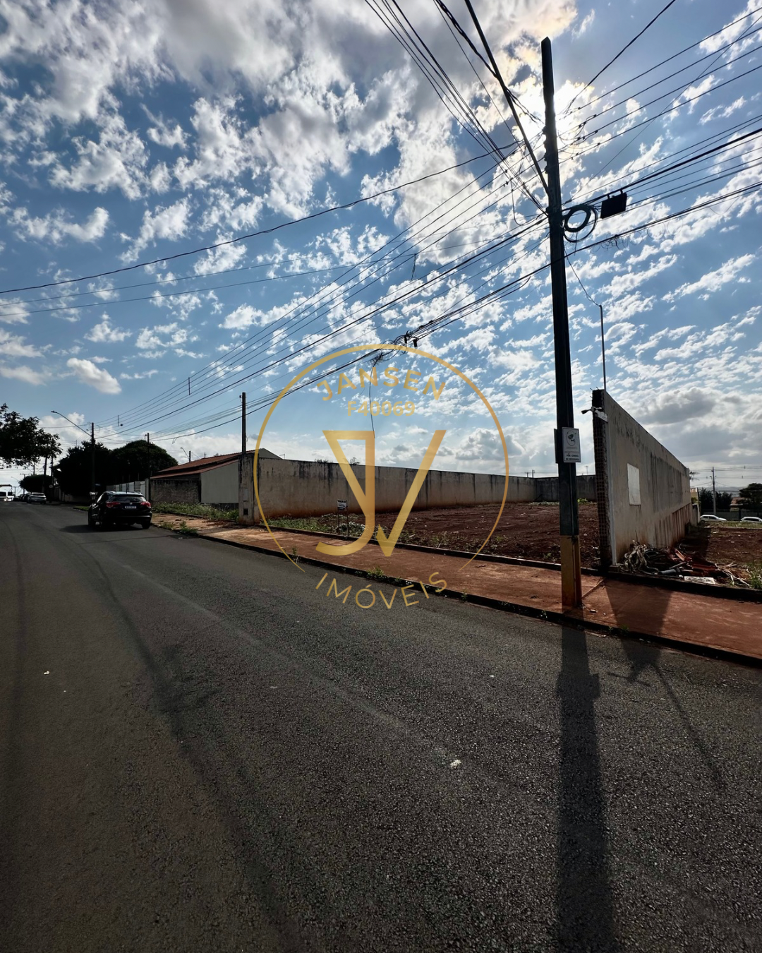 Imagens do imóveis Terreno A Venda Na Região Nobre De Ibiporã
