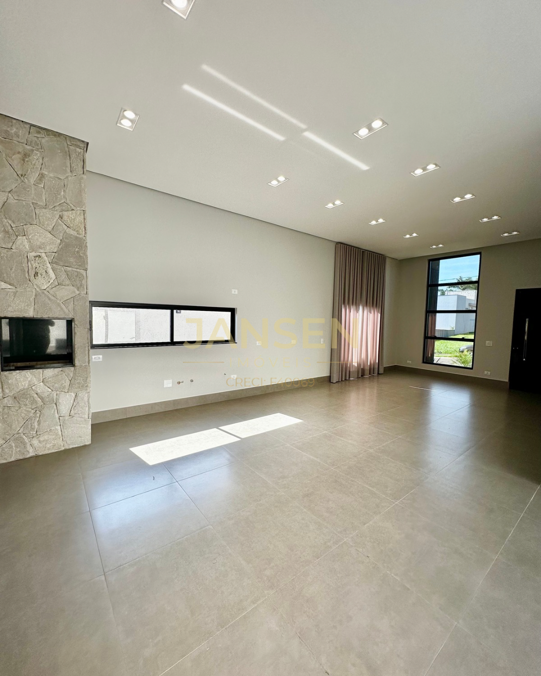 Imagens do imóveis Casa Em Condomínio Á Venda Condominio Royal Boulevard Ibiporã