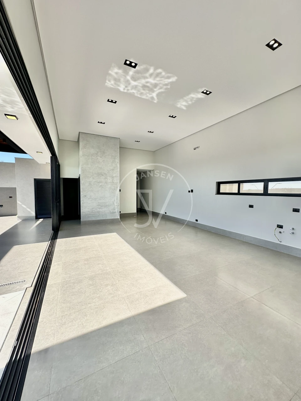 Imagens do imóveis Casa A Venda No Condomínio Royal Boulevard Em Ibiporã