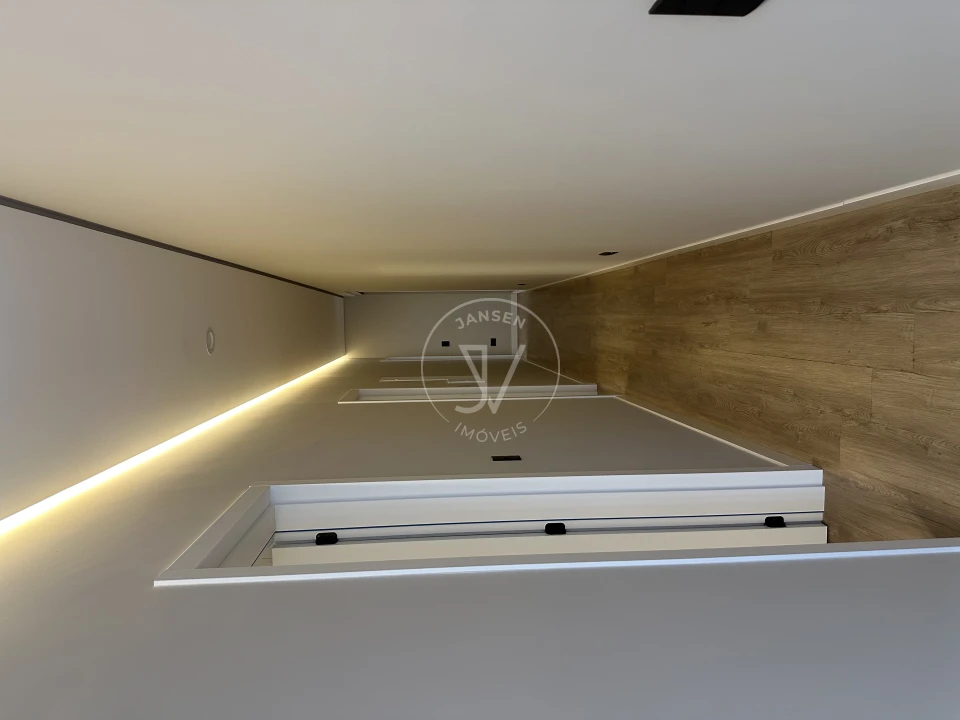 Imagens do imóveis Casa A Venda Condomínio Royal Boulevard Em Ibiporã
