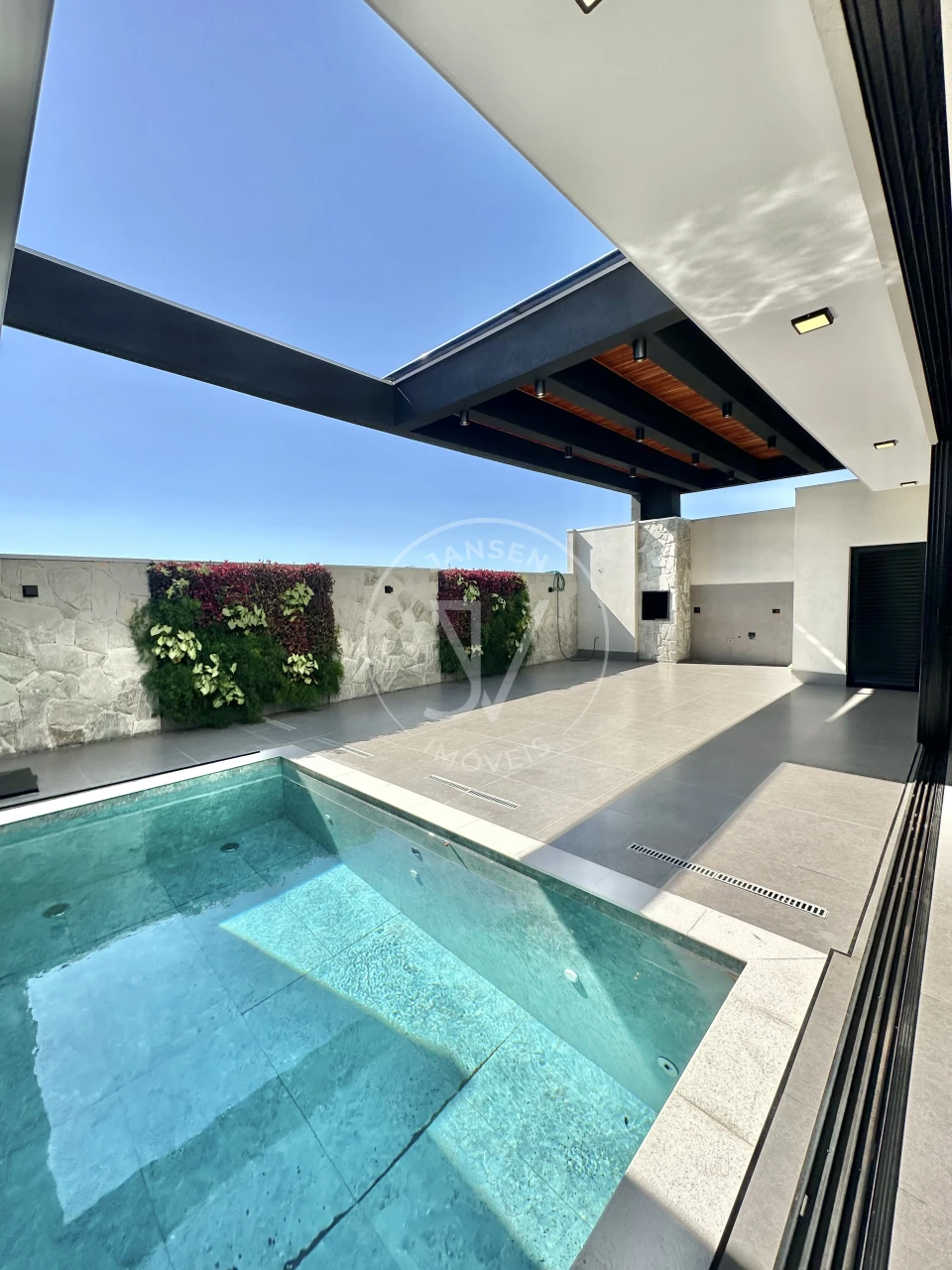 Imagens do imóveis Casa A Venda No Condomínio Royal Boulevard Em Ibiporã