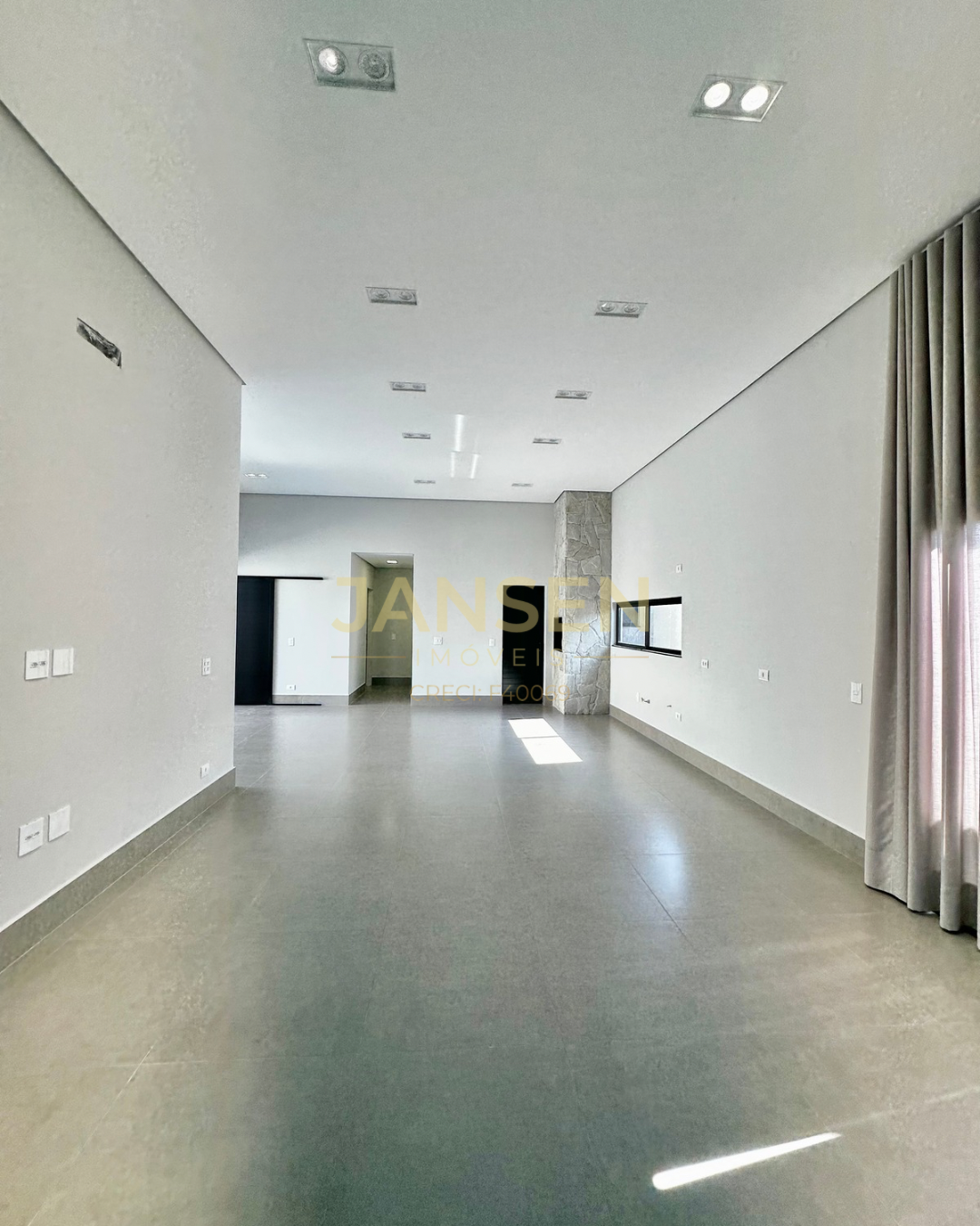 Imagens do imóveis Casa Em Condomínio Á Venda Condominio Royal Boulevard Ibiporã