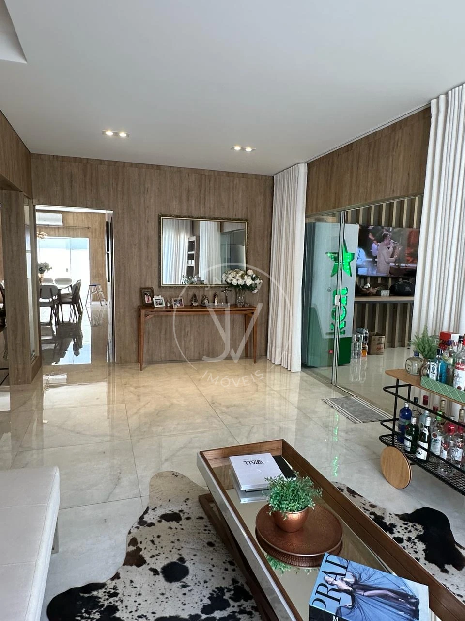 Imagens do imóveis Casa De Alto Padrão Em Condomínio Fechado