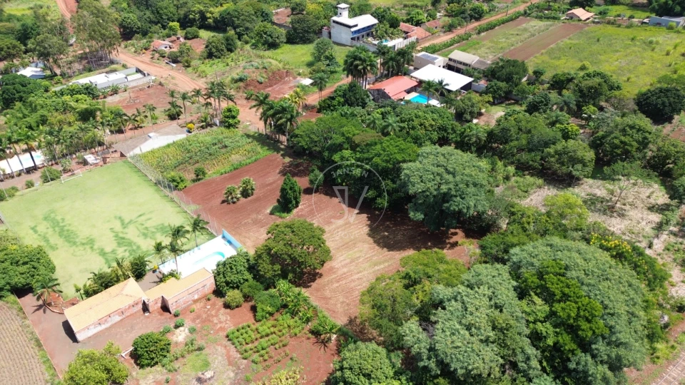 Imagens do imóveis Terreno De Chácara A Venda