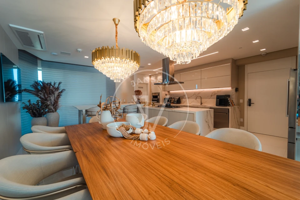 Imagens do imóveis Apartamento De Luxo No Edifício Yachthouse em Balneário Camboriú