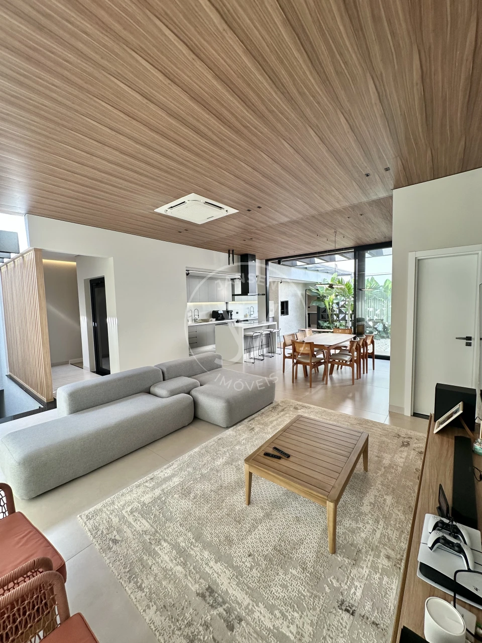 Imagens do imóveis Casa A Venda Condomínio Royal Boulevard Em Ibiporã