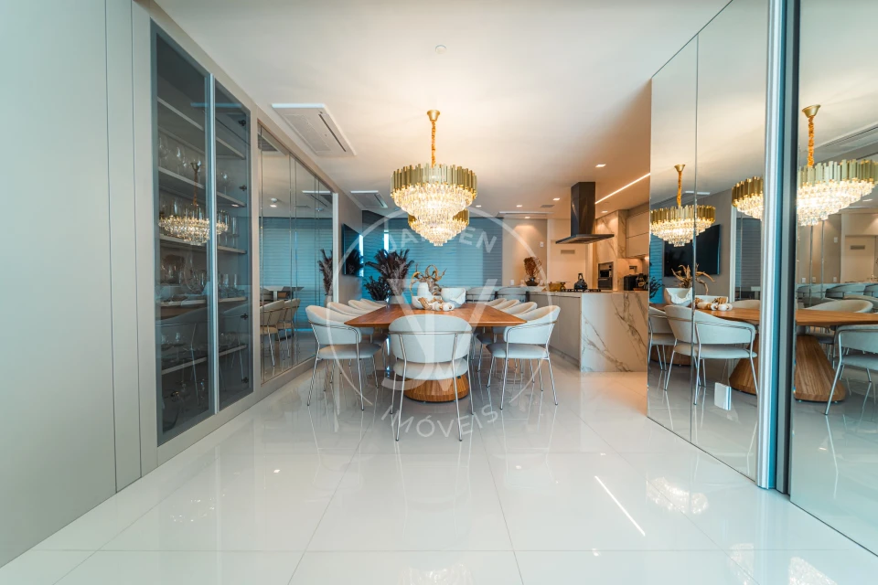 Imagens do imóveis Apartamento De Luxo No Edifício Yachthouse em Balneário Camboriú