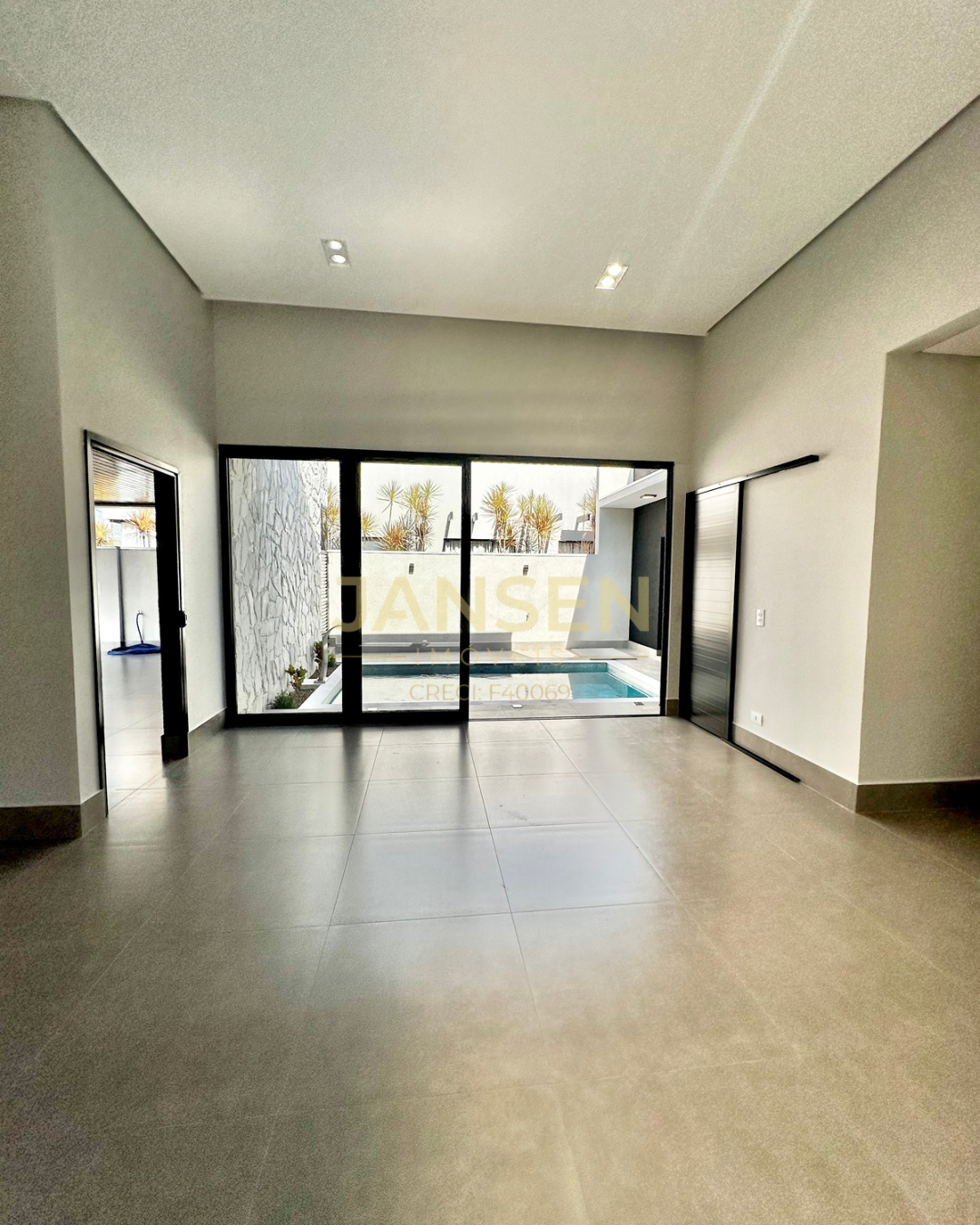 Imagens do imóveis Casa Em Condomínio Á Venda Condominio Royal Boulevard Ibiporã