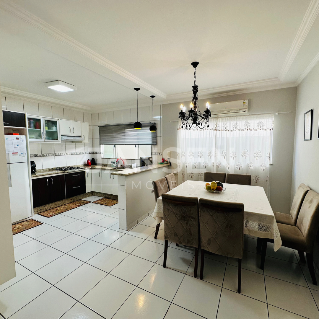 Imagens do imóveis Casa Térrea De Alto Paradão Em Condomínio Fechado