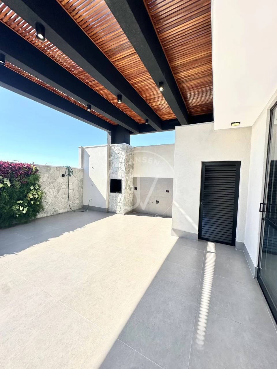 Imagens do imóveis Casa A Venda No Condomínio Royal Boulevard Em Ibiporã