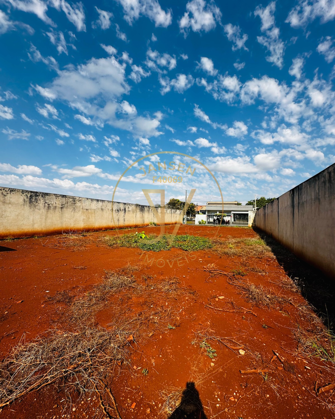 Imagens do imóveis Terreno A Venda Na Região Nobre De Ibiporã