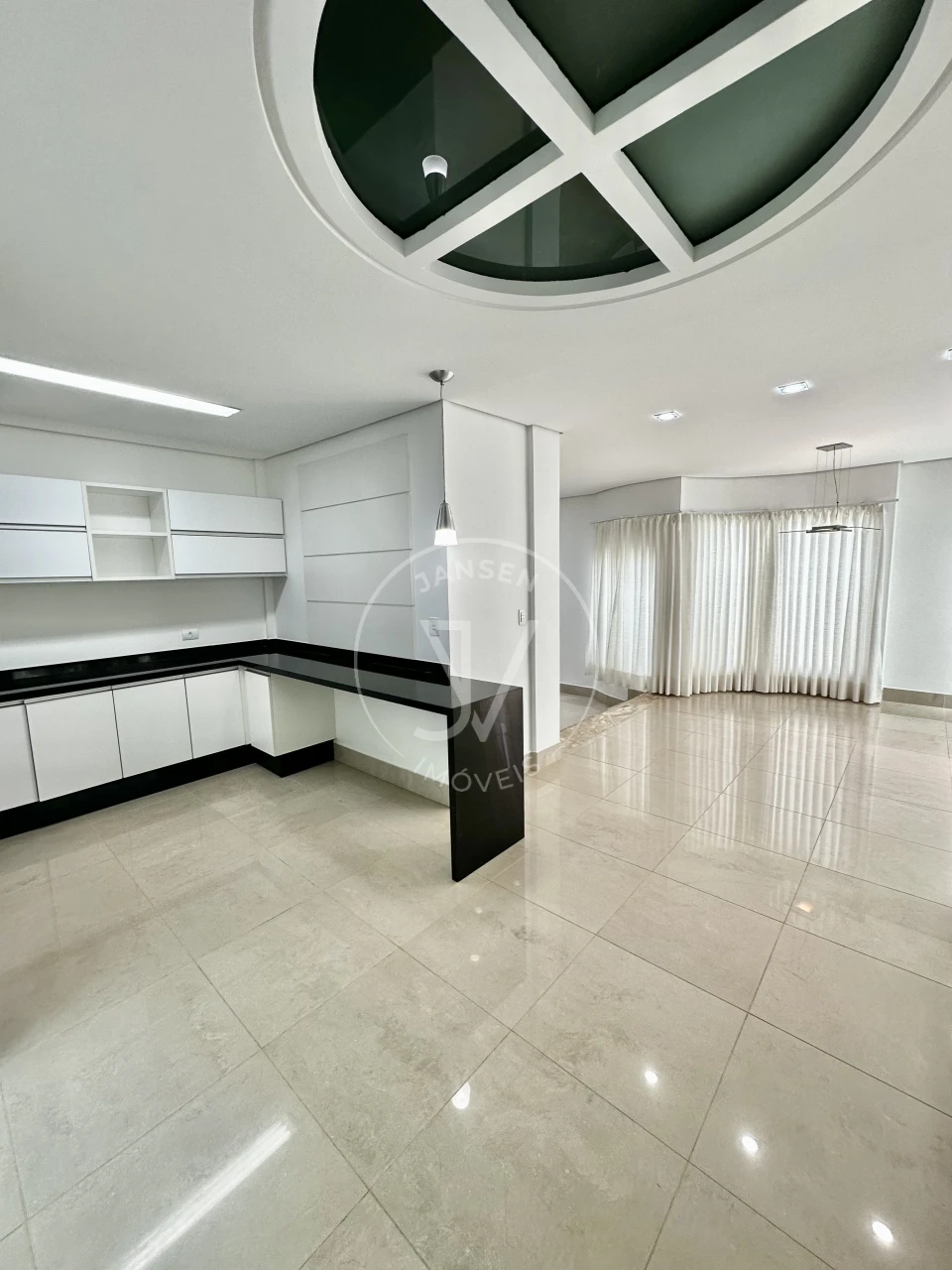 Imagens do imóveis Casa De Alto Padrão a Venda Em Condomínio Fechado